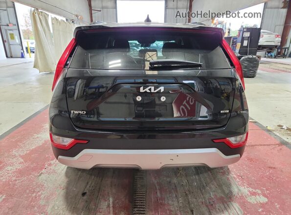 KNDCP3LE2S5306396 2025 KIA NIRO Black 