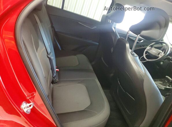 KNDCP3LE2T5324527 2026 KIA NIRO Red Vista de los asientos traseros