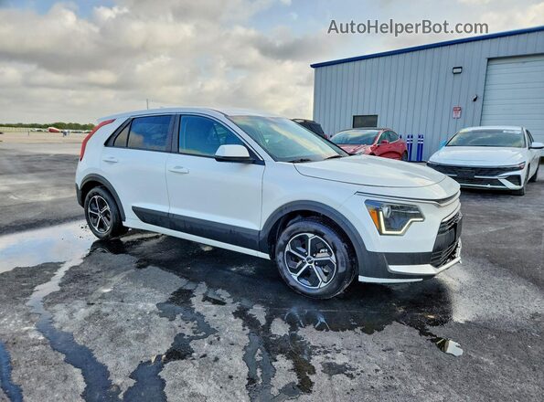 KNDCP3LE2T5360895 2026 KIA NIRO White წინა მარჯვენა
