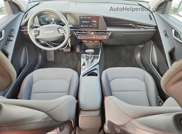 KNDCP3LE2T5360895 2026 KIA NIRO White წინა პანელის ხედი