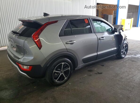 KNDCP3LE4T5319054 2026 KIA NIRO Gray Задня права чверть