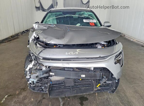 KNDCP3LE4T5319054 2026 KIA NIRO Gray Вид спереду