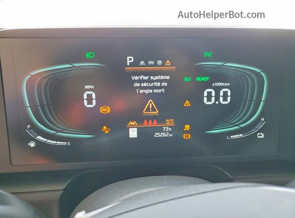 KNDCP3LE4T5323461 2026 KIA NIRO Gray Widok zestawu wskaźników