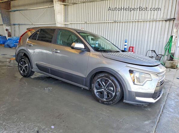 KNDCP3LE4T5323461 2026 KIA NIRO Gray Przód prawy