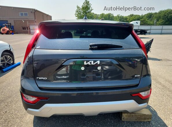 KNDCP3LE4T5330748 2026 KIA NIRO Gray Հետևի տեսք
