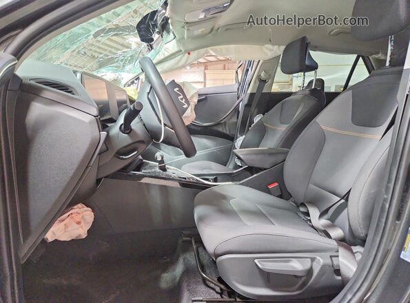 KNDCP3LE4T5336288 2026 KIA NIRO Gray Вид салону спереду