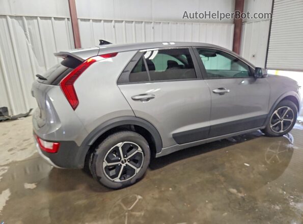 KNDCP3LE5T5341838 2026 KIA NIRO Silver Rear right