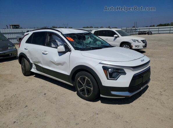 KNDCP3LE6P5084968 2023 KIA NIRO White წინა მარჯვენა