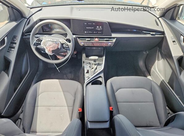 KNDCP3LE8S5304734 2025 KIA NIRO White წინა პანელის ხედი