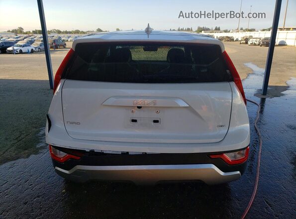 KNDCP3LE9S5305892 2025 KIA NIRO White Vista trasera