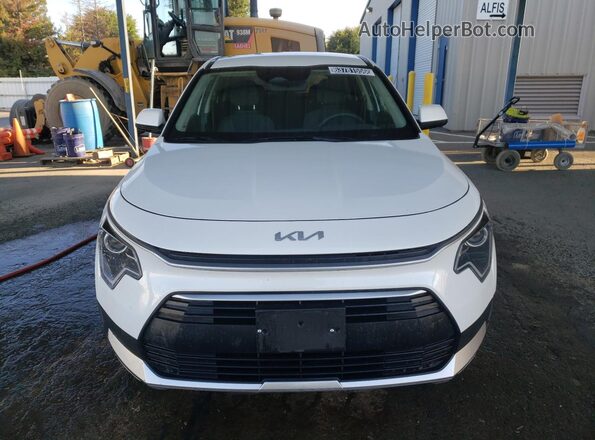 KNDCP3LE9S5305892 2025 KIA NIRO White Vista interior de 360 grados