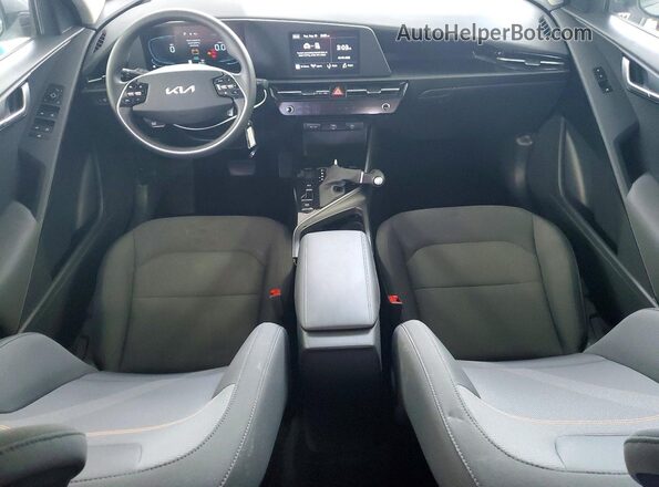 KNDCP3LE9T5319793 2026 KIA NIRO Gray წინა პანელის ხედი
