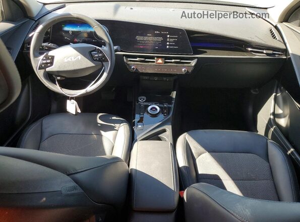 KNDCR3L16R5113122 2024 KIA NIRO Gray Vista del salpicadero
