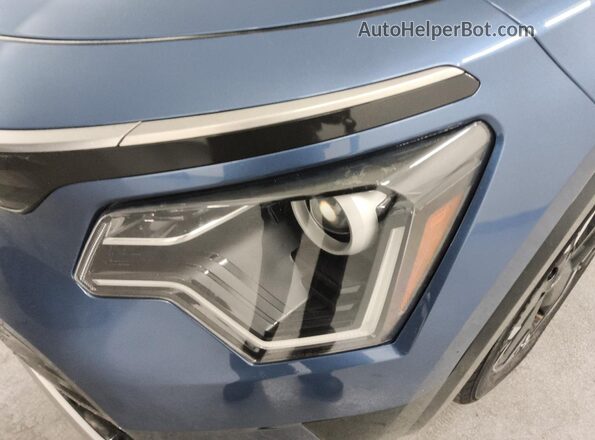 KNDCR3L17P5021370 2023 KIA NIRO Blue 