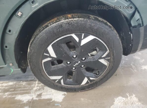KNDCR3L17R5085637 2024 KIA NIRO Green 