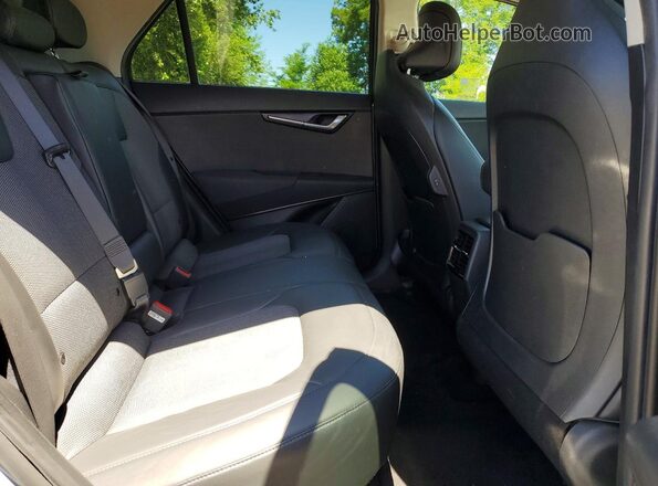 KNDCR3L19P5029115 2023 KIA NIRO Silver უკანა სავარძლების ხედი