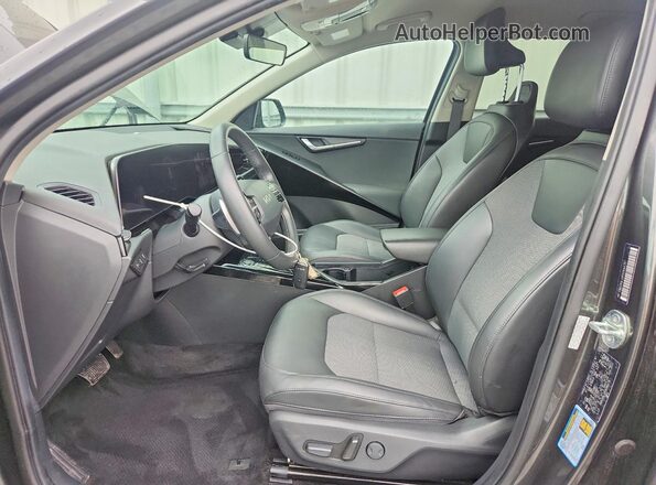 KNDCR3L1XR5094476 2024 KIA NIRO Gray Vista interior delantera