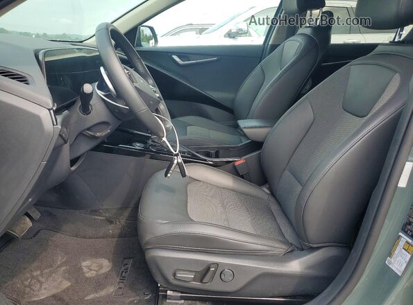KNDCR3LE0R5145664 2024 KIA NIRO Green წინა სალონის ხედი