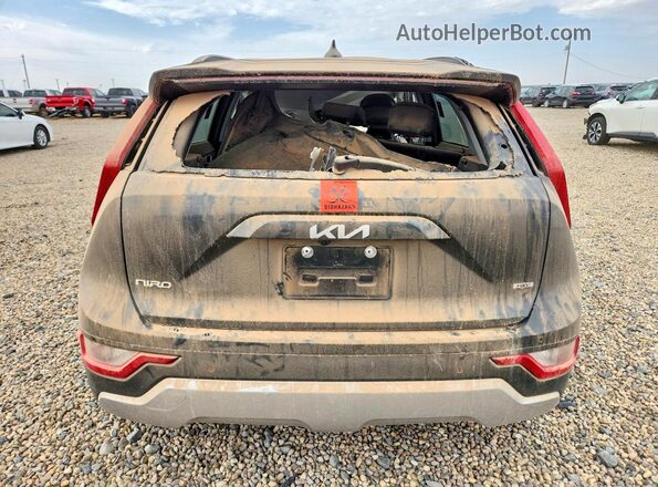 KNDCR3LE2P5046938 2023 KIA NIRO Серый Вид сзади