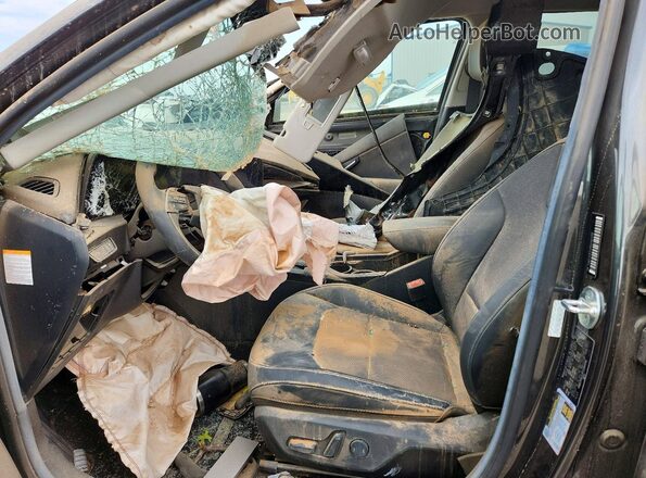 KNDCR3LE2P5046938 2023 KIA NIRO Серый Вид салона спереди