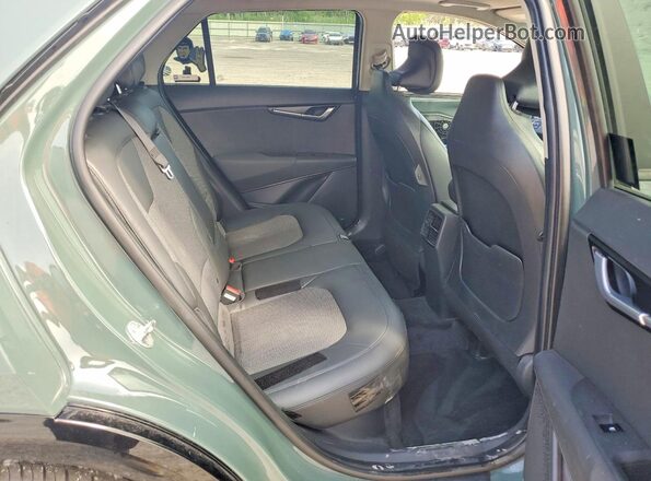KNDCR3LE3P5060041 2023 KIA NIRO Green Widok wnętrza z tyłu