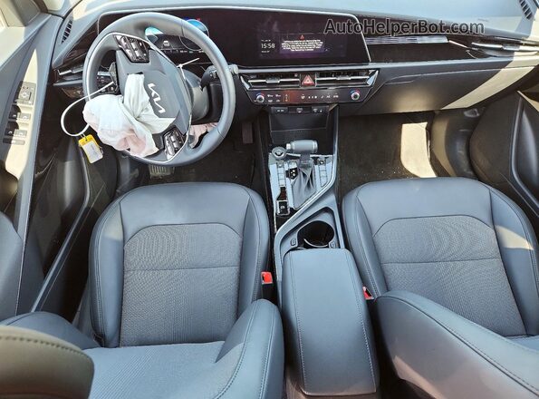 KNDCR3LE3T5318116 2026 KIA NIRO Синий Вид панели приборов