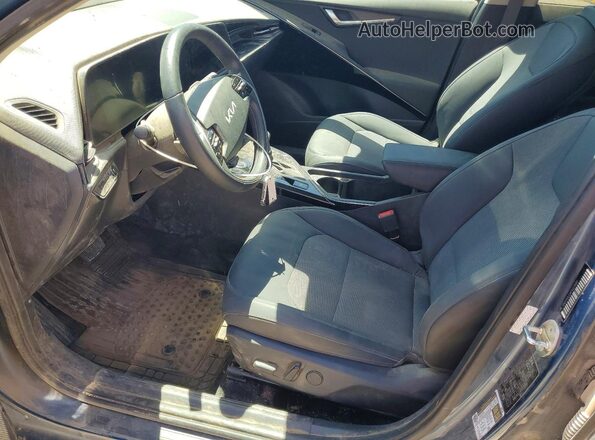 KNDCR3LE4P5117640 2023 KIA NIRO Blue Front interior view