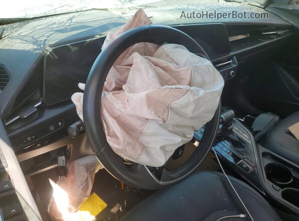 KNDCR3LE5P5084244 2023 KIA NIRO Серый Вид панели приборов