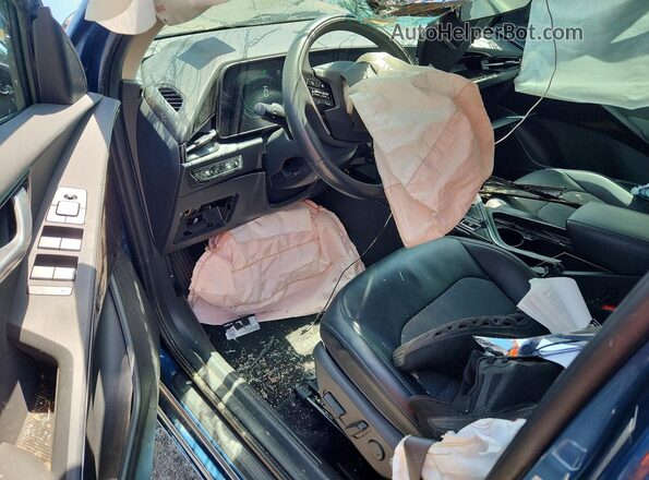 KNDCR3LE7R5124777 2024 KIA NIRO Blue Widok deski rozdzielczej