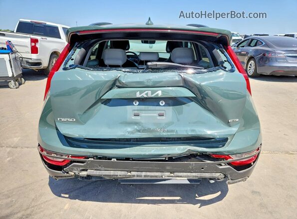 KNDCR3LE9P5081671 2023 KIA NIRO Green Вид ззаду