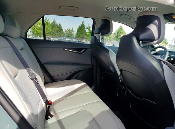 KNDCR3LE9R5190313 2024 KIA NIRO Green Вид задньої частини салону