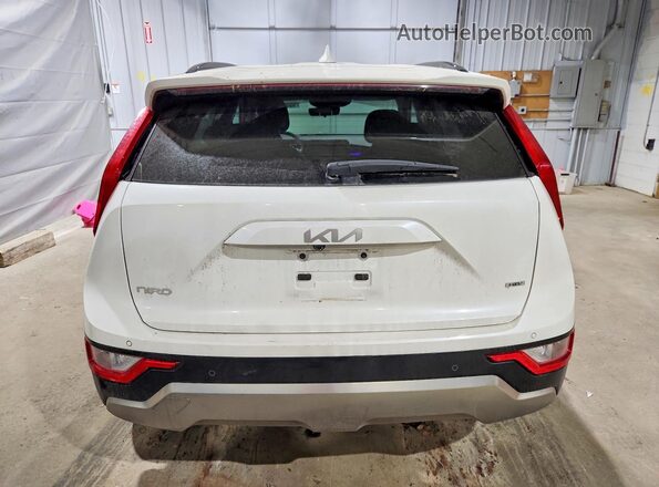 KNDCR3LEXR5148684 2024 KIA NIRO Белый Вид сзади