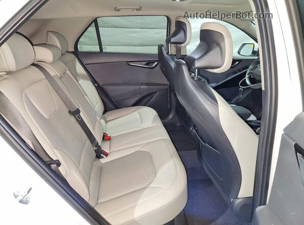 KNDCR3LEXR5148684 2024 KIA NIRO Белый Вид задних сидений
