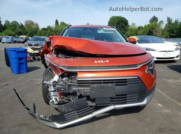 KNDCS3LF0P5063623 2023 KIA NIRO Orange Vista frontal