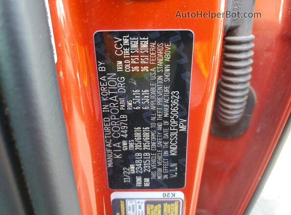 KNDCS3LF0P5063623 2023 KIA NIRO Orange Vista de la etiqueta del VIN