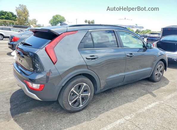 KNDCS3LF5P5070809 2023 KIA NIRO Black Trasero derecho