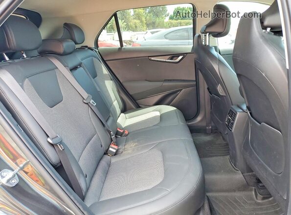 KNDCS3LF5P5070809 2023 KIA NIRO Black Vista interior trasera