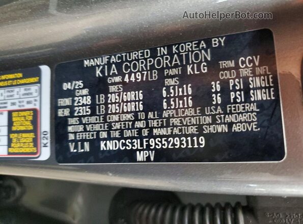 KNDCS3LF9S5293119 2025 KIA NIRO Silver 360 interior view