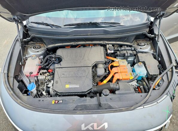 KNDCS3LFXR5140338 2024 KIA NIRO Gray Սալոնի հետևի տեսք