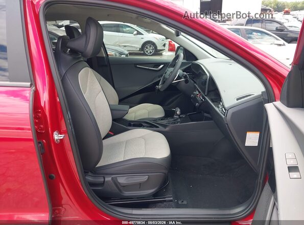 KNDCT3LE8S5275246 2025 KIA NIRO Red Front interior view