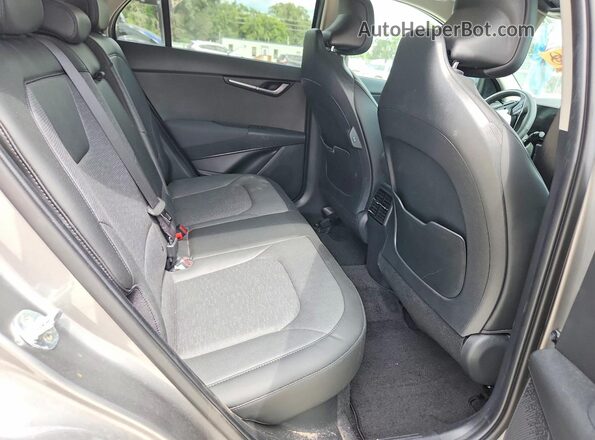 KNDCT3LEXP5034327 2023 KIA NIRO Gray Vista interior trasera