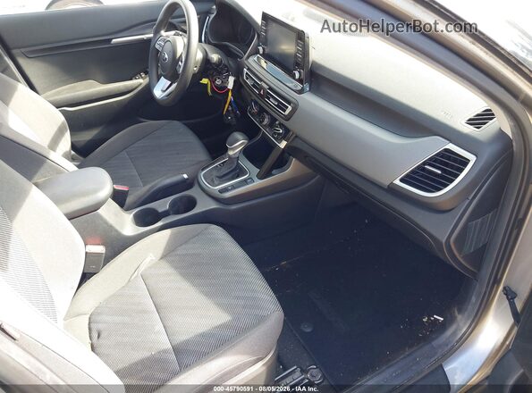 KNDEPCAA0M7152660 2021 KIA SELTOS Серый Вид салона спереди