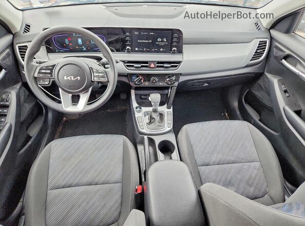 KNDEPCAA0T7925481 2026 KIA SELTOS Black წინა პანელის ხედი