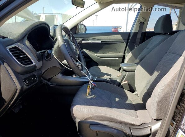 KNDEPCAA1M7173680 2021 KIA SELTOS Черный Вид салона спереди