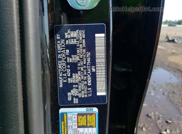 KNDEPCAA1T7946792 2026 KIA SELTOS Black Vista de la etiqueta del VIN