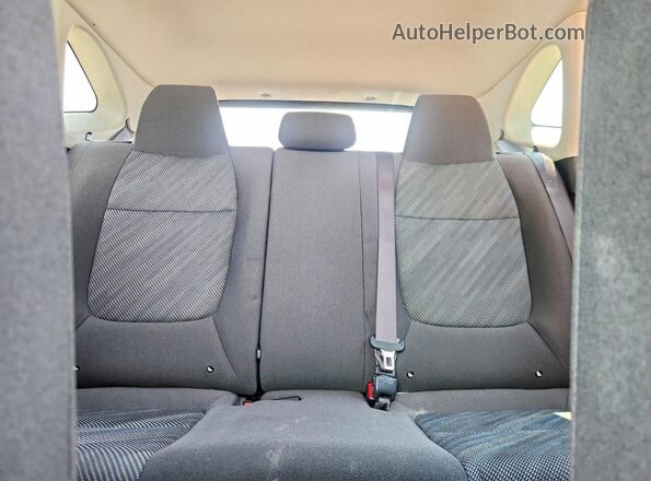 KNDEPCAA2M7136251 2021 KIA SELTOS White Widok tylnych siedzeń