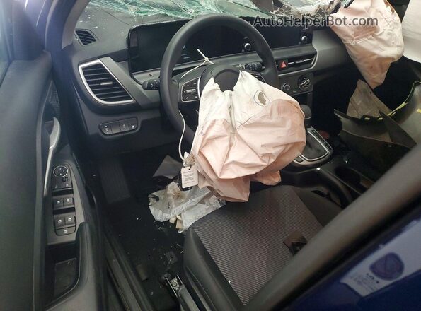 KNDEPCAA3T7893822 2026 KIA SELTOS Blue Вид панелі приладів