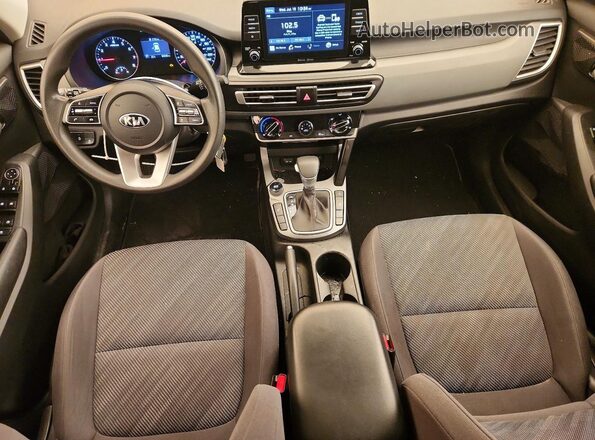 KNDEPCAA4M7204176 2021 KIA SELTOS Желтый Вид панели приборов
