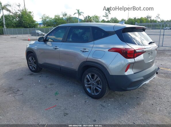 KNDEPCAA6N7316592 2022 KIA SELTOS Silver Trasero izquierdo