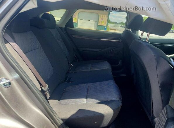 KNDEPCAA6T7825983 2026 KIA SELTOS Gray Vista de los asientos traseros